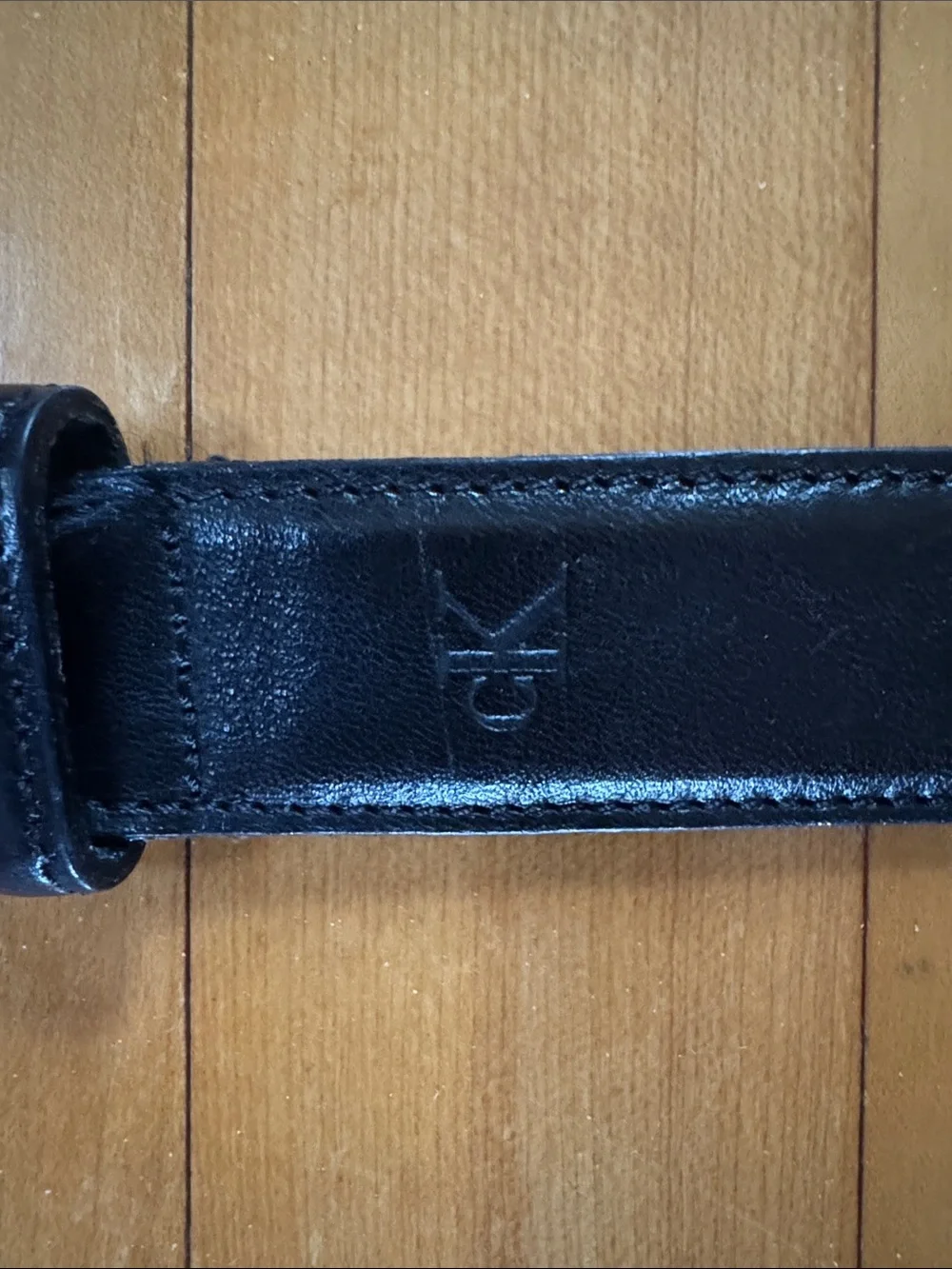 Calvin Klein Classic Black Leather Men’s Belt with Silver Buckle size 38